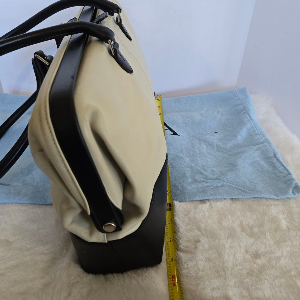 Vintage Furla Two Toned Cream & Black Leather "Doctors" Satchel Handbag - Picture 9 of 15